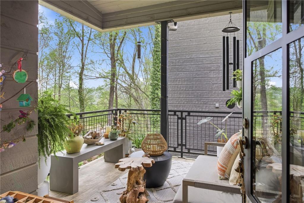 571 Overbrook Drive NW