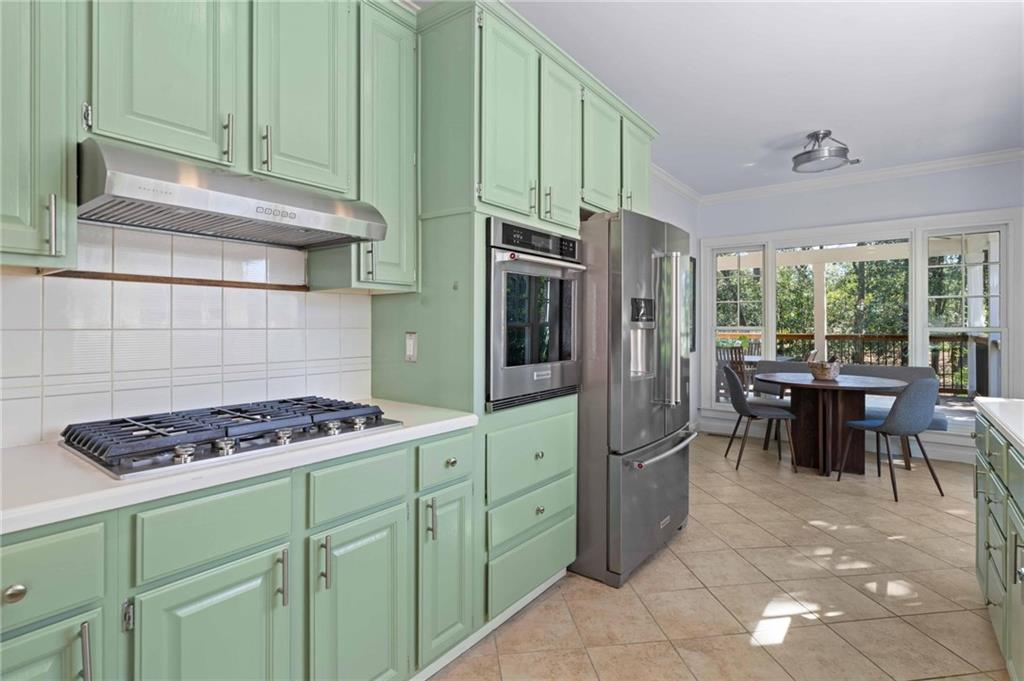 183 E Wesley Road NE