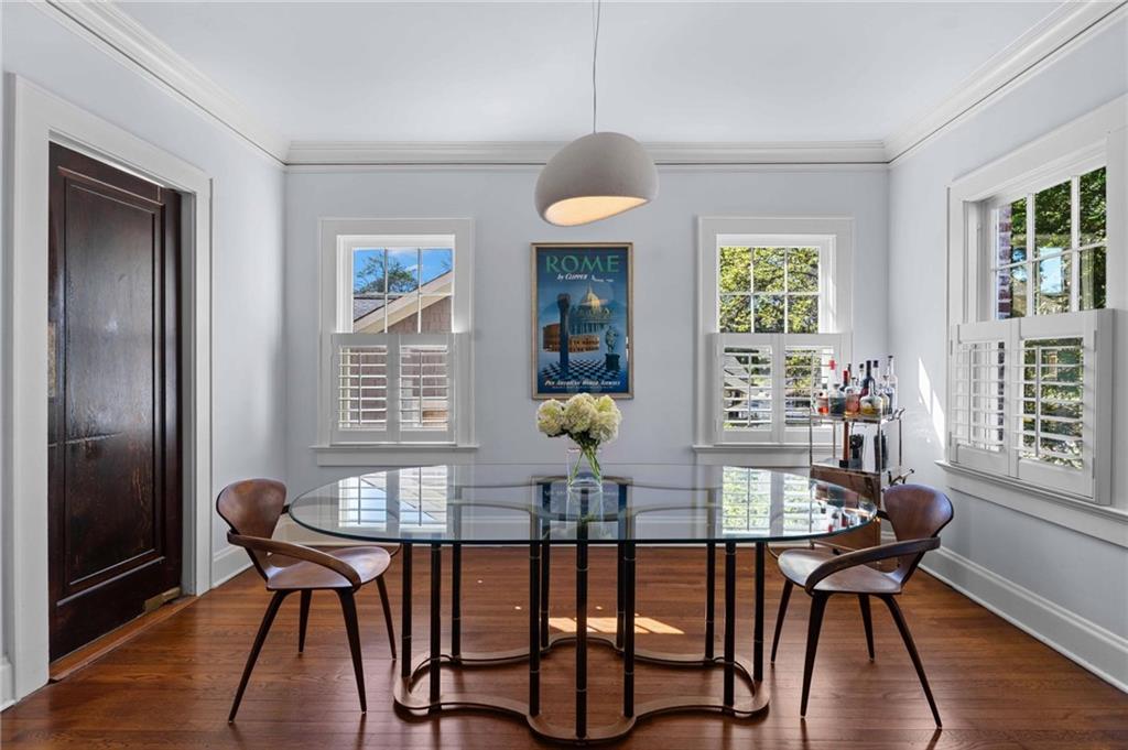 183 E Wesley Road NE