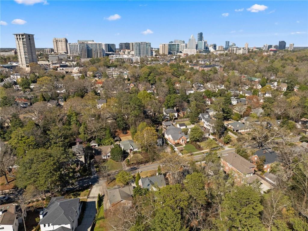 183 E Wesley Road NE