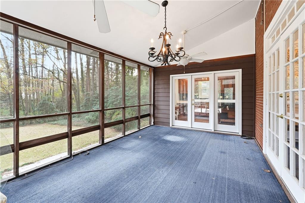 956 W Wesley Road NW