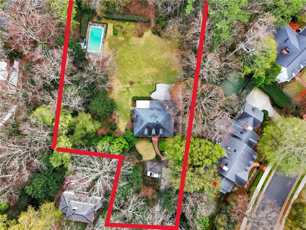 956 W Wesley Road NW