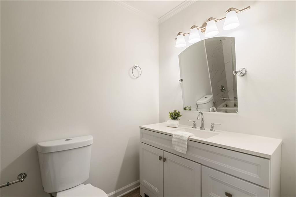 2978 Greenbrook Way NE