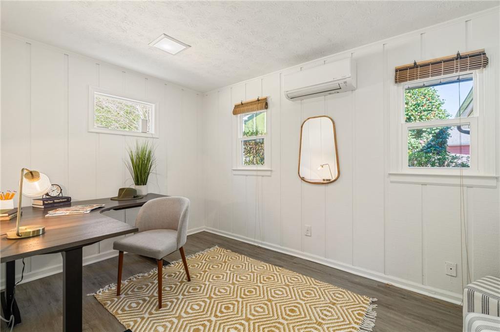 2978 Greenbrook Way NE