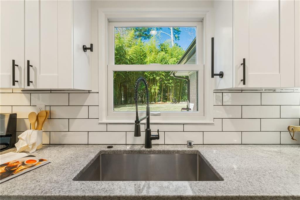 2978 Greenbrook Way NE