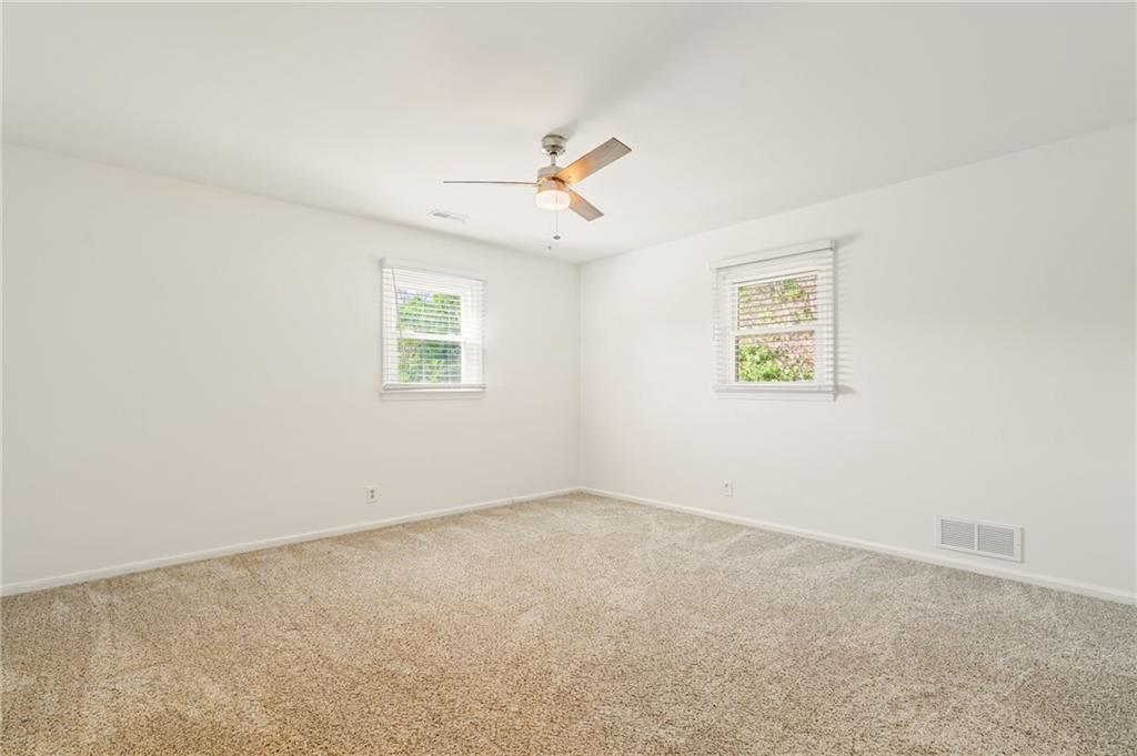 2978 Greenbrook Way NE