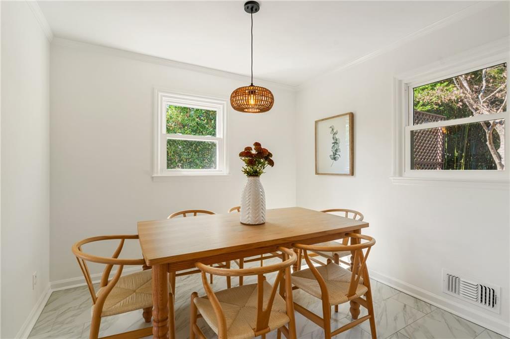 2978 Greenbrook Way NE