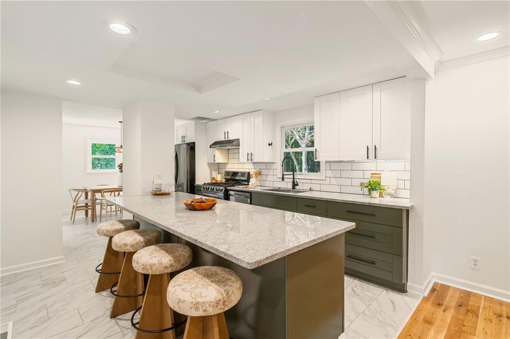 2978 Greenbrook Way NE