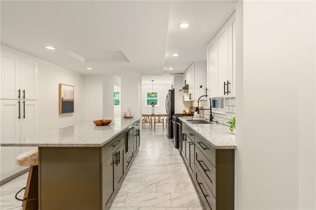 2978 Greenbrook Way NE