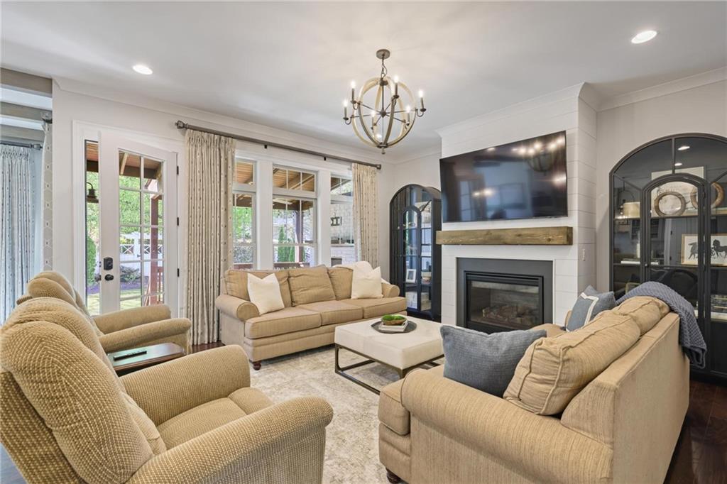 1025 Crossvine Road