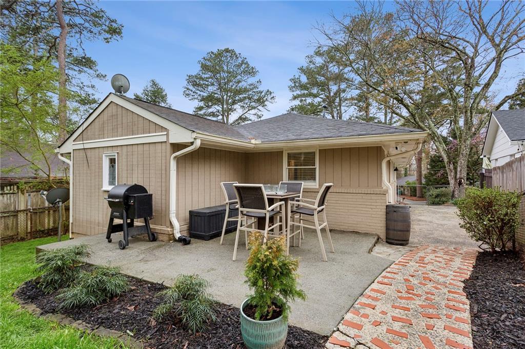 1139 Palafox Drive NE