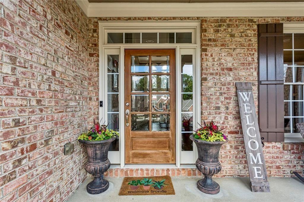 3020 Woodbridge Lane