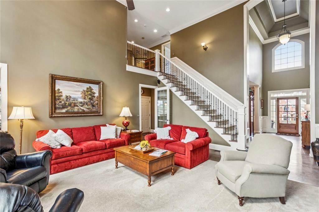 3020 Woodbridge Lane