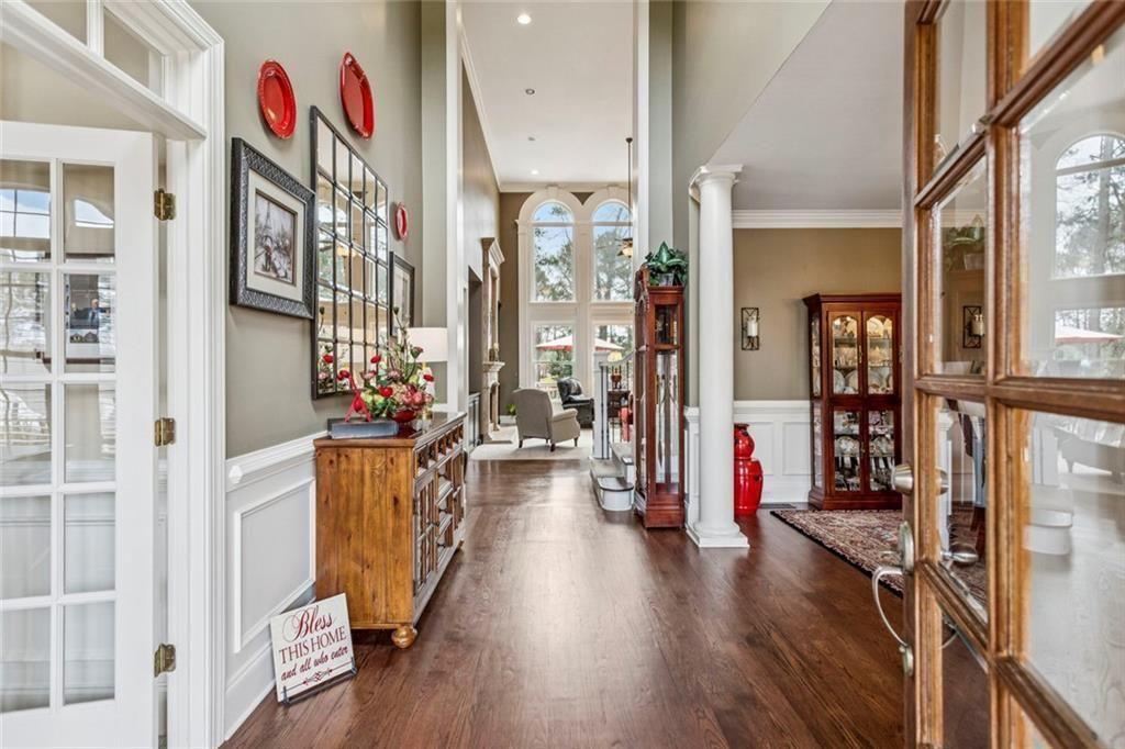 3020 Woodbridge Lane