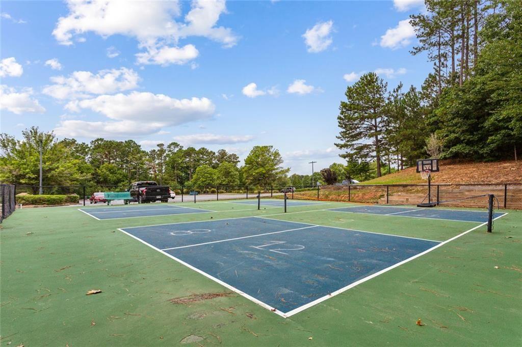 3020 Woodbridge Lane