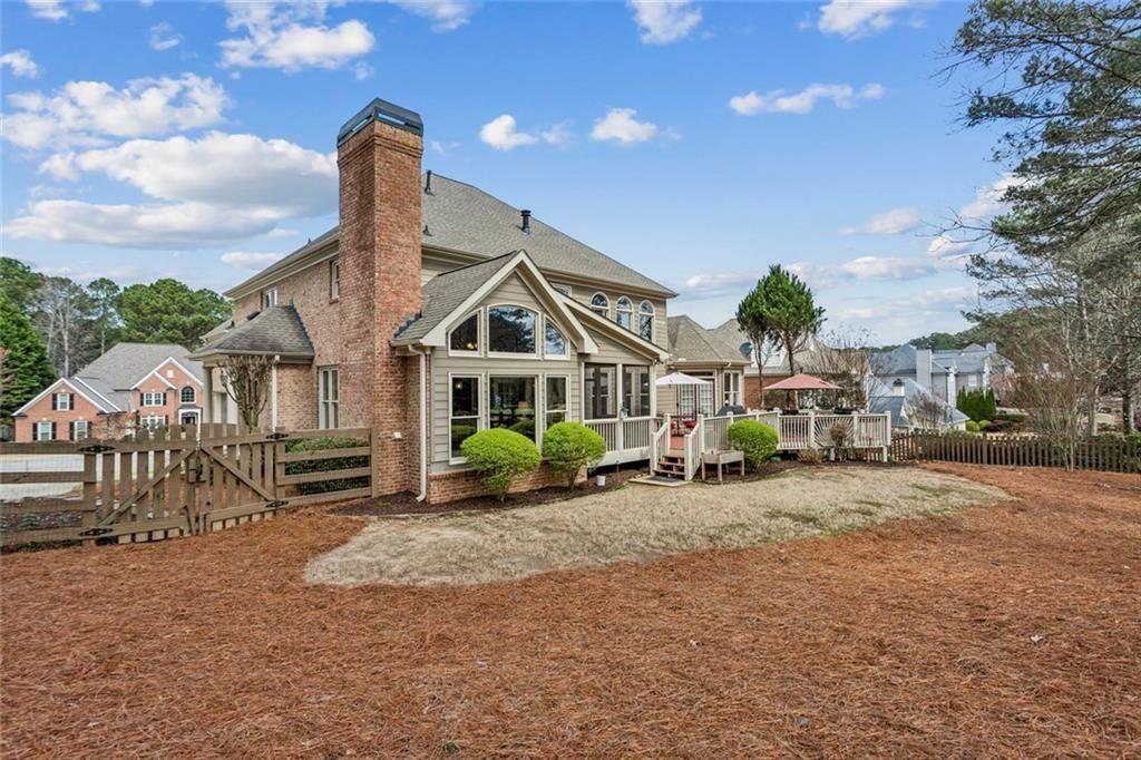 3020 Woodbridge Lane