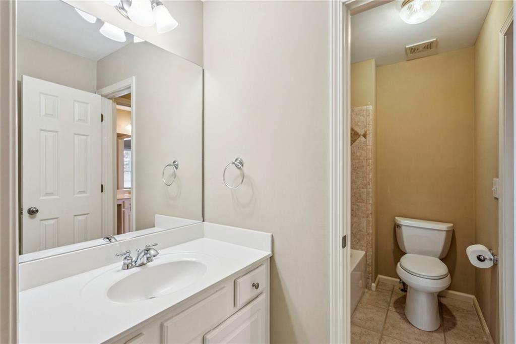 3020 Woodbridge Lane