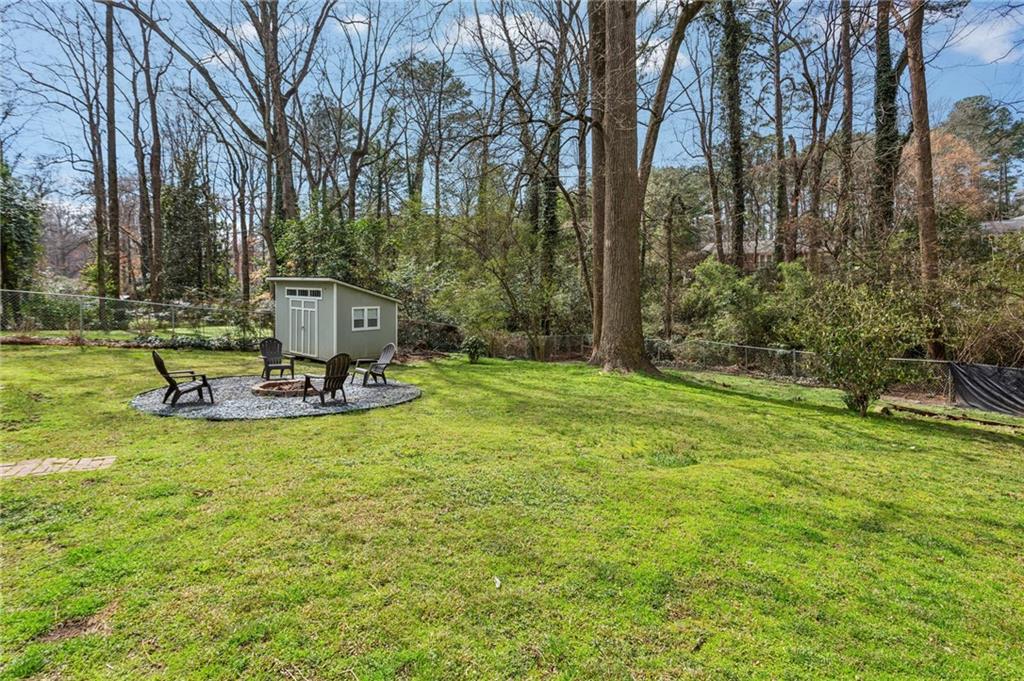 2632 Woodacres Road NE