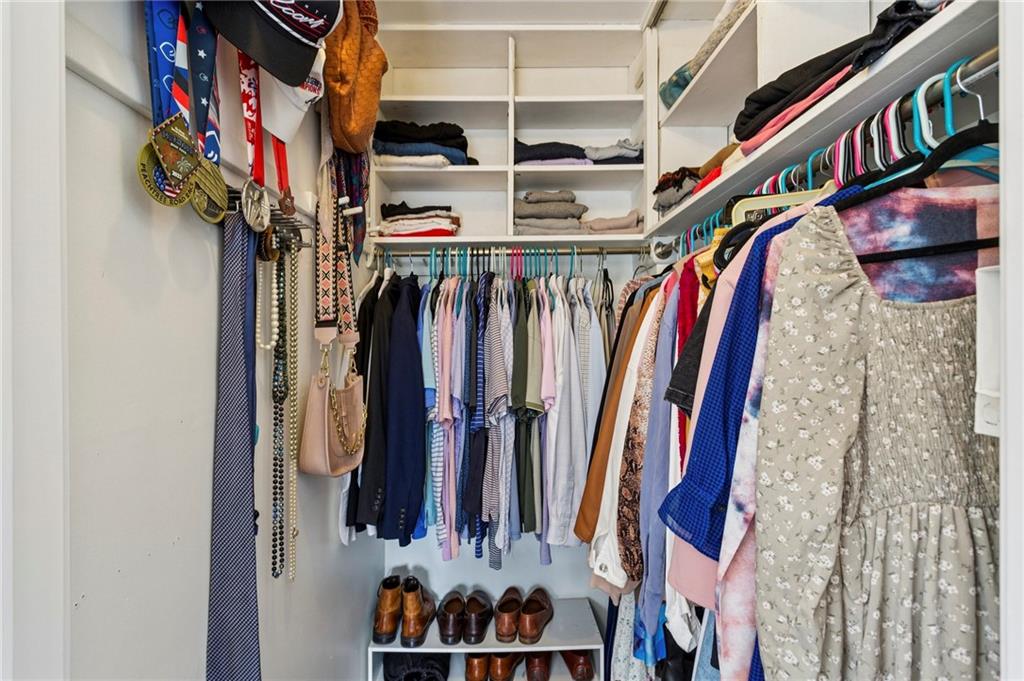 2632 Woodacres Road NE