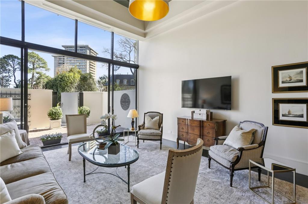 2660 Peachtree Road NW Unit 4G