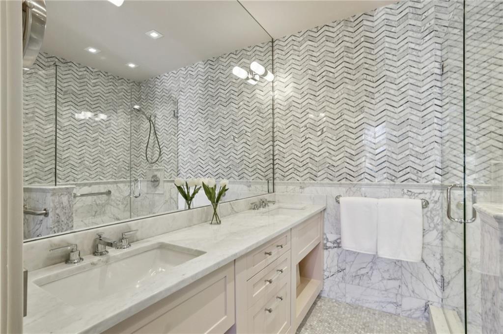 2660 Peachtree Road NW Unit 4G