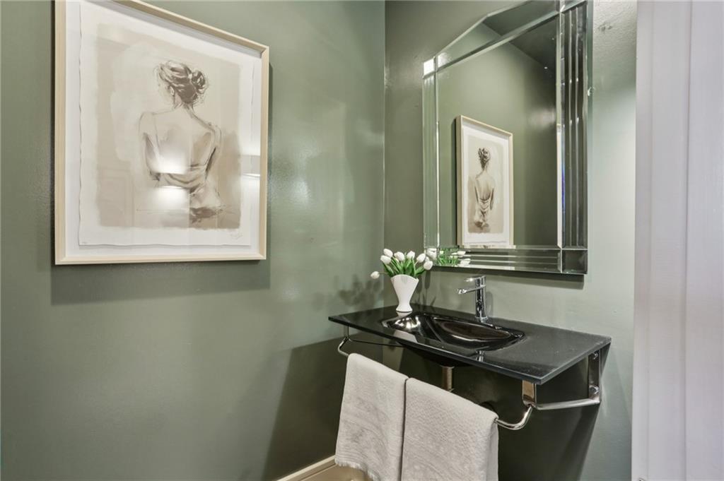 2660 Peachtree Road NW Unit 4G