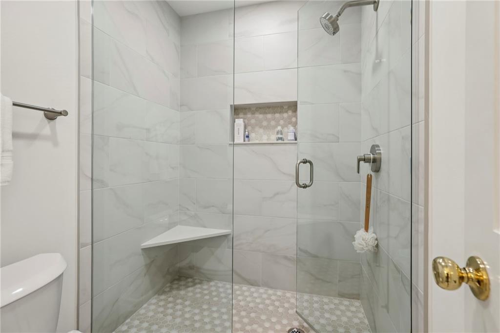 615 Roswell Green Lane