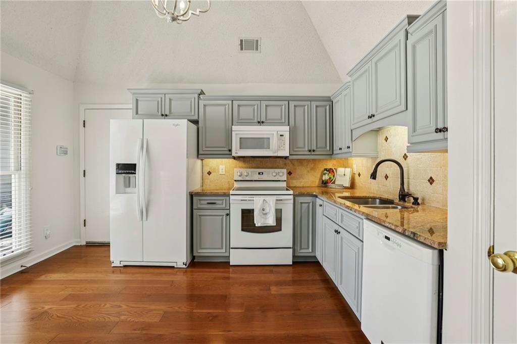 615 Roswell Green Lane