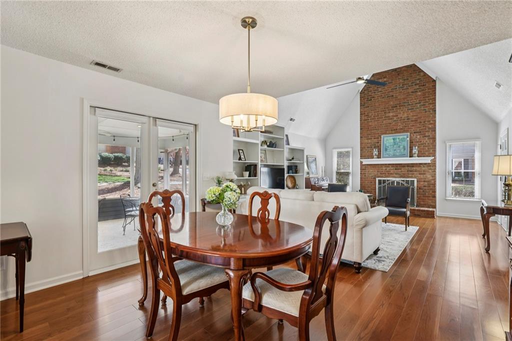 615 Roswell Green Lane