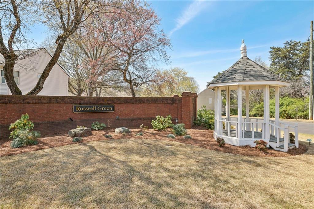 615 Roswell Green Lane