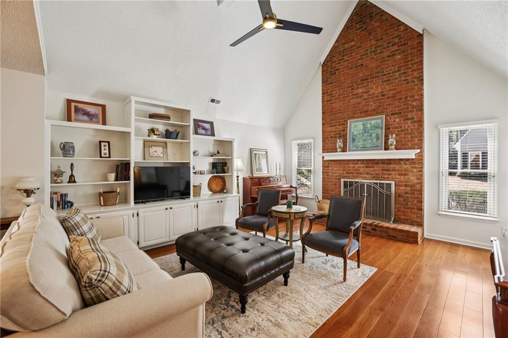 615 Roswell Green Lane