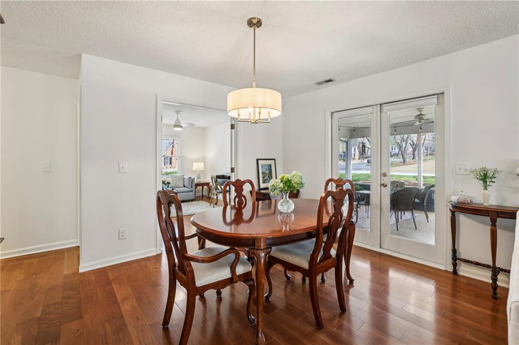 615 Roswell Green Lane