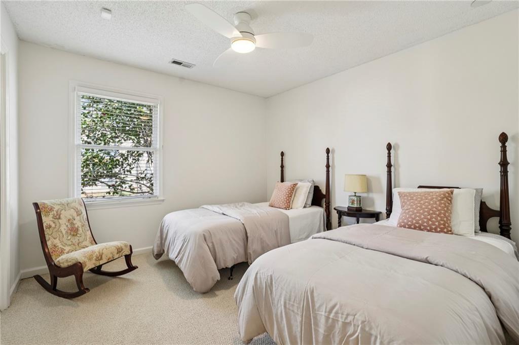 615 Roswell Green Lane