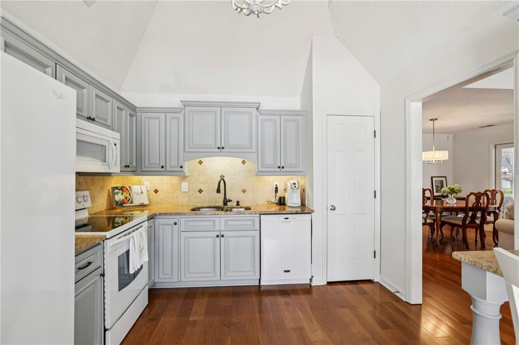 615 Roswell Green Lane