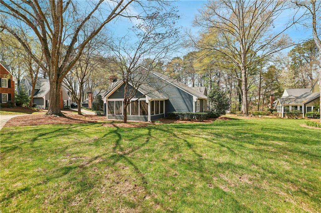 615 Roswell Green Lane