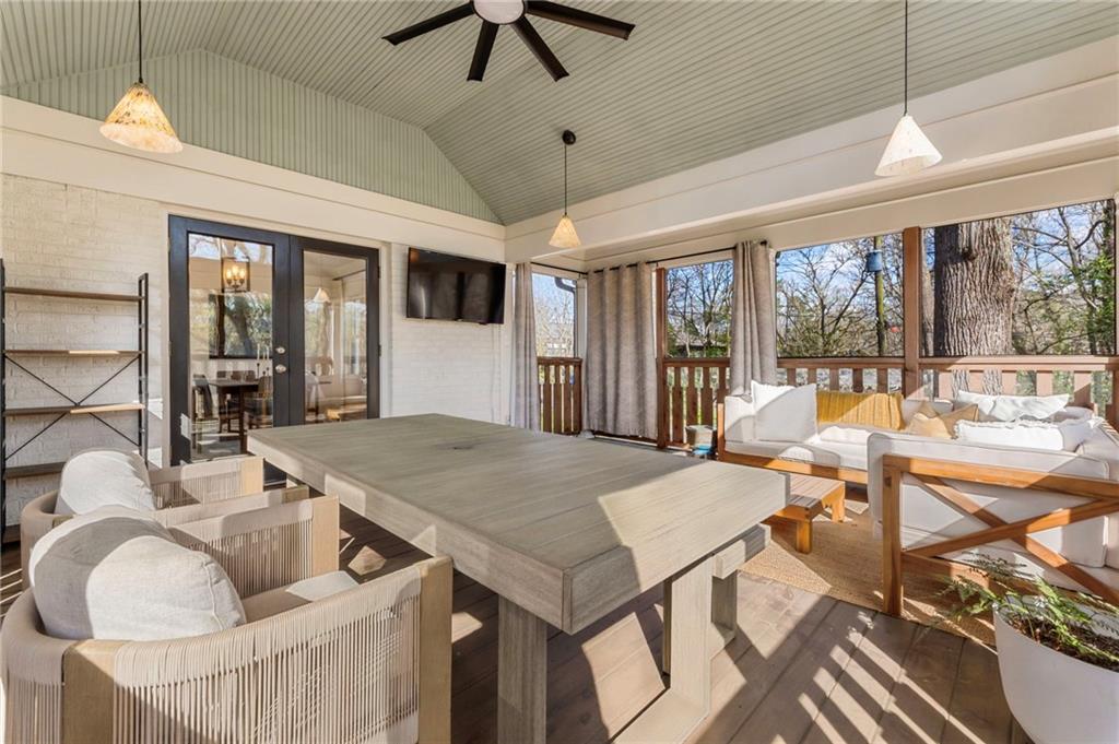 1824 Charline Avenue NE