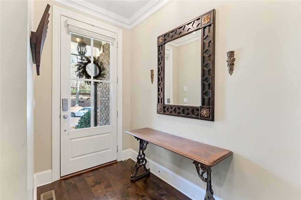 10705 Arlington Point