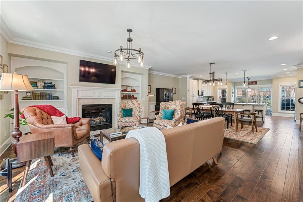 10705 Arlington Point