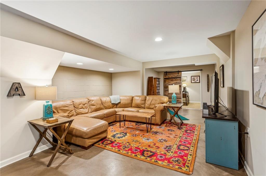 3384 Pine Meadow Road NW