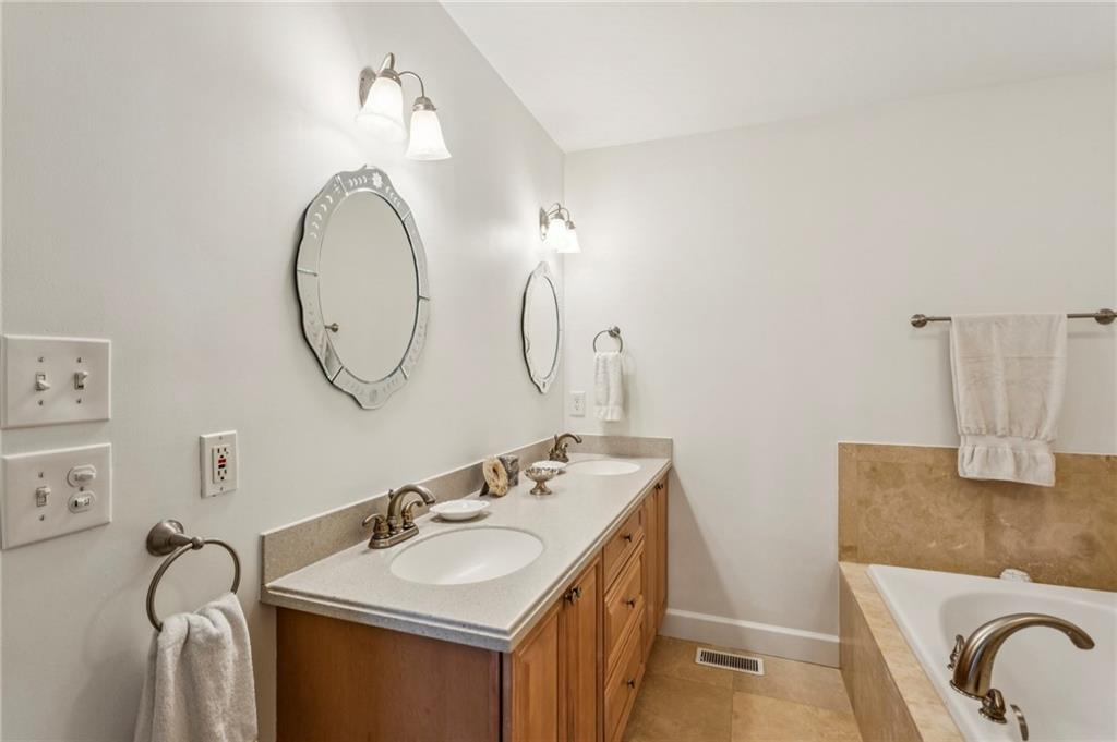 3384 Pine Meadow Road NW