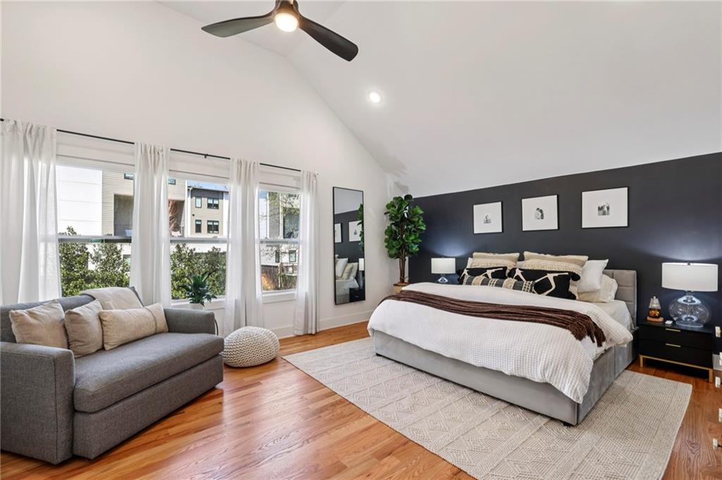 1582 Liberty Avenue SE