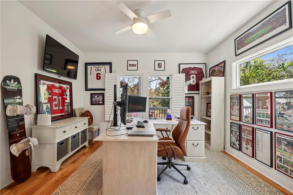 1582 Liberty Avenue SE