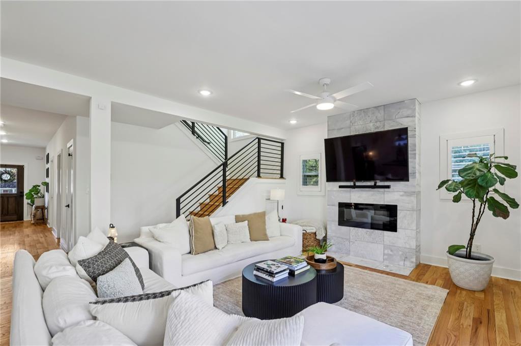 1582 Liberty Avenue SE