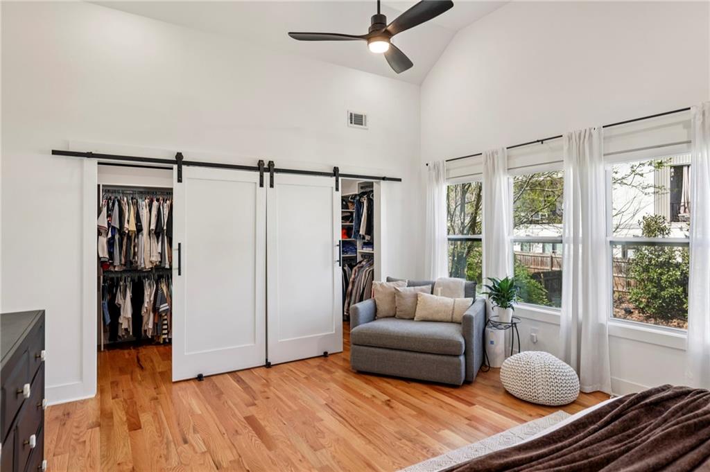 1582 Liberty Avenue SE