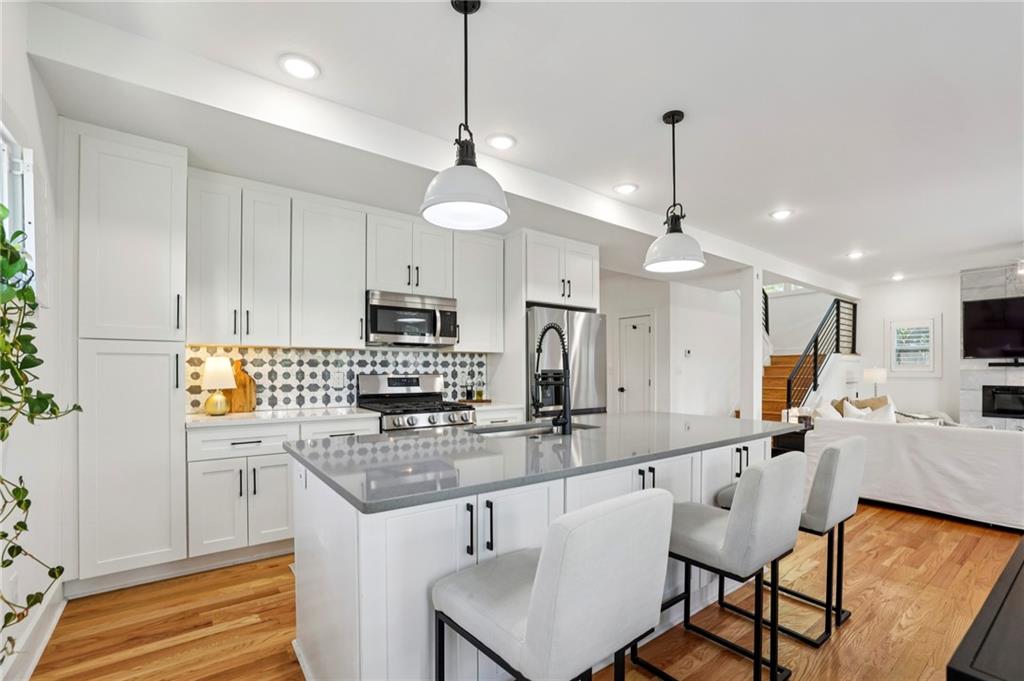 1582 Liberty Avenue SE