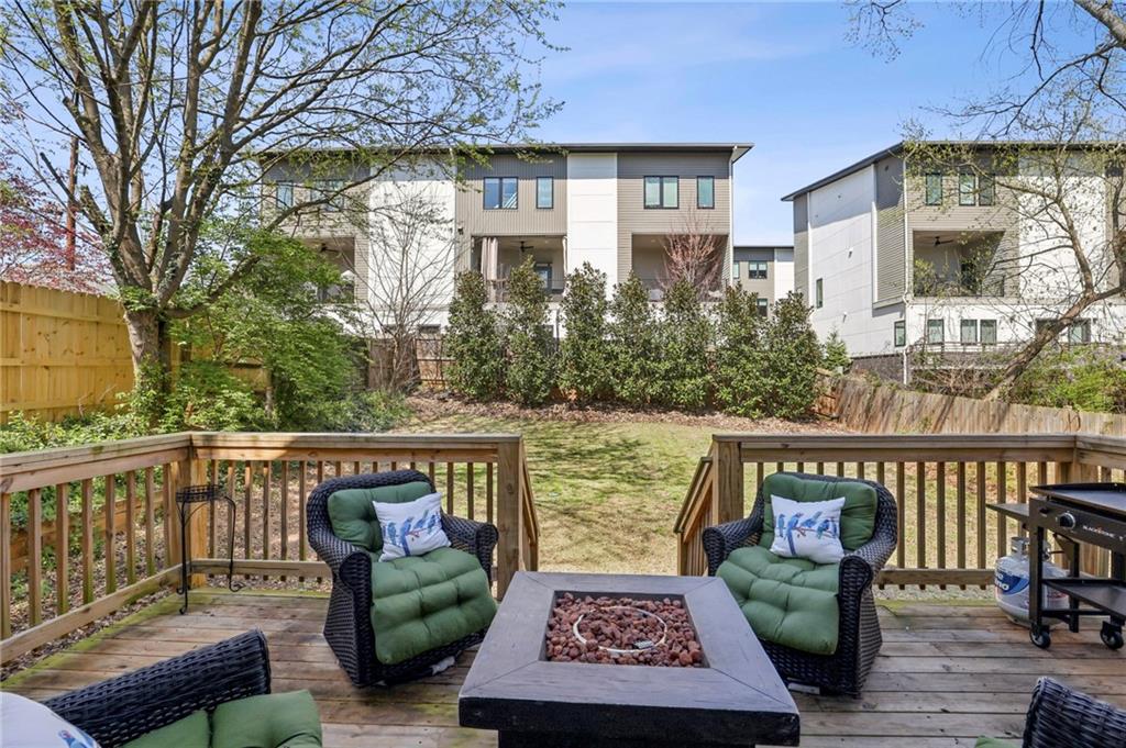 1582 Liberty Avenue SE