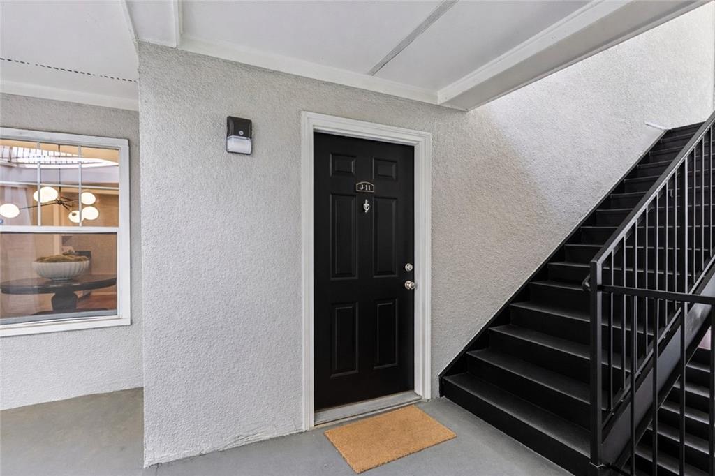 1150 Collier Road NW Unit J11