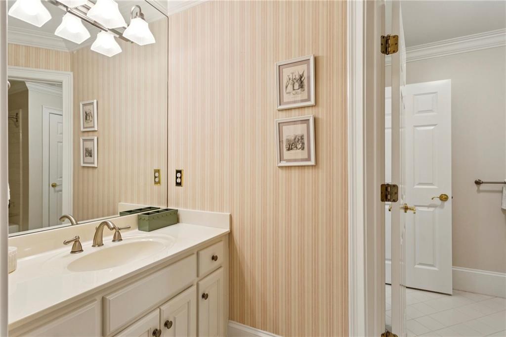 4833 Rivercliff Drive SE