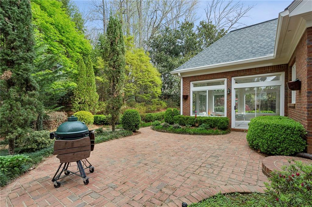 4833 Rivercliff Drive SE