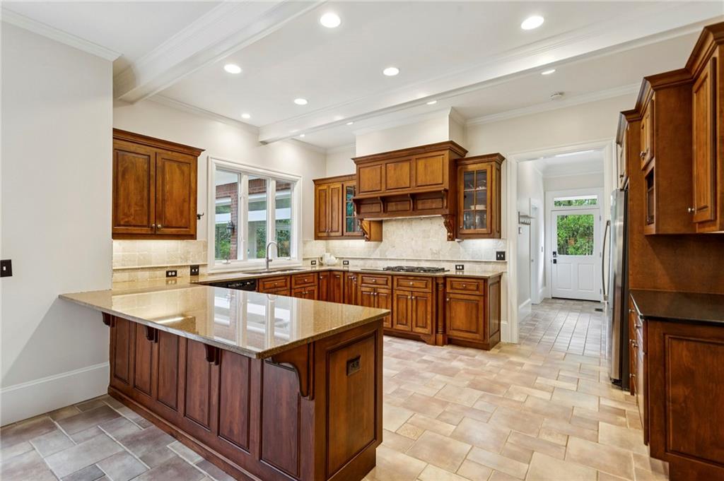 4833 Rivercliff Drive SE